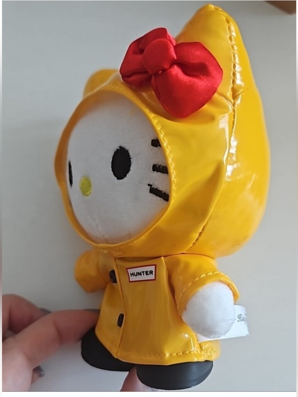 Hello Kitty Hunter Raincoat Plush purse charm - Picture 5 of 6
